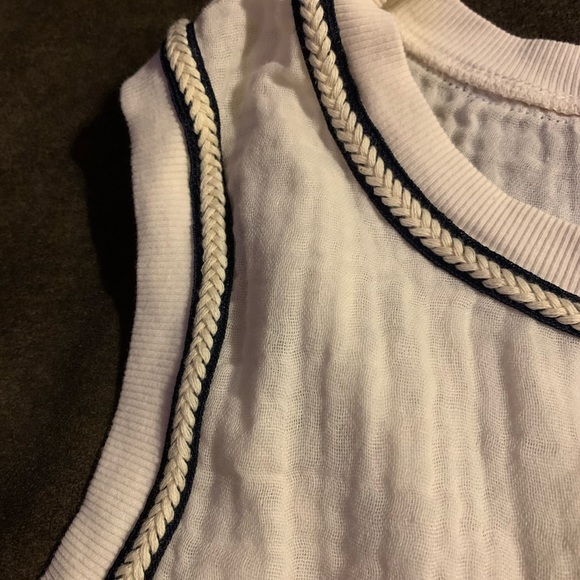 Michael Stars crew neck tank - Picture 2 of 2